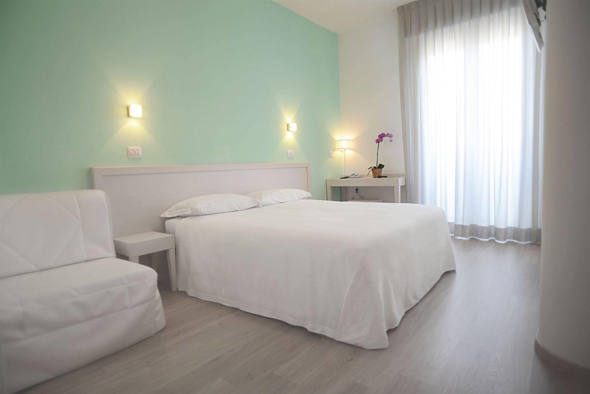 Maree Hotel Cesenatico Ngoại thất bức ảnh
