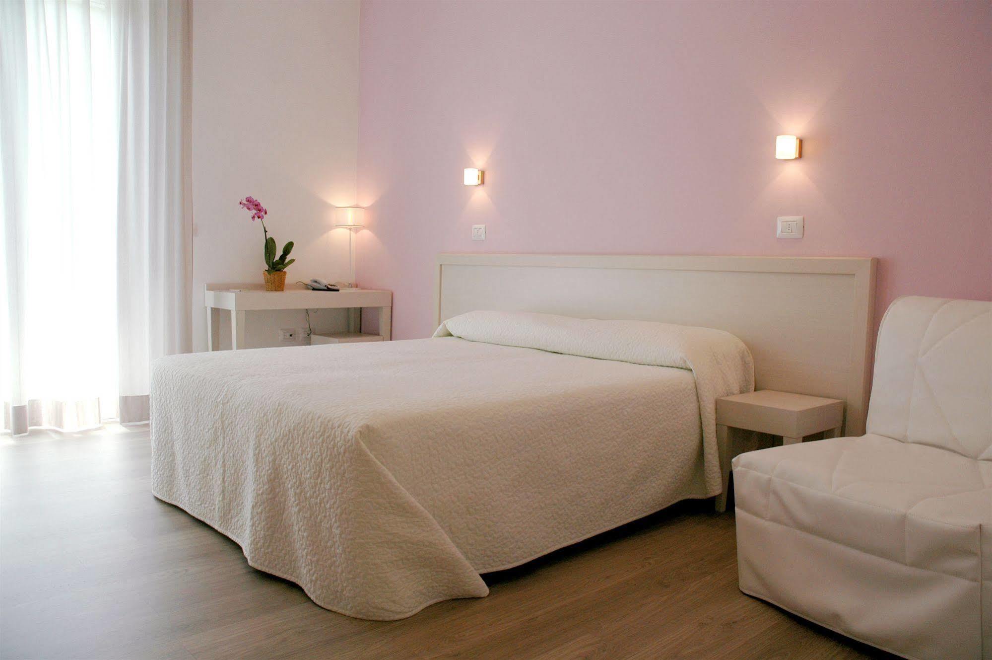 Maree Hotel Cesenatico Ngoại thất bức ảnh